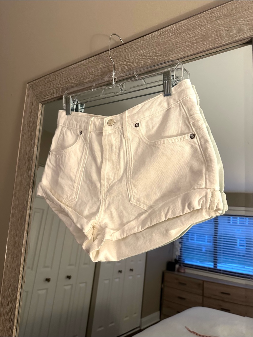 We The Free High Rise White Denim Shorts Size 27 Small
